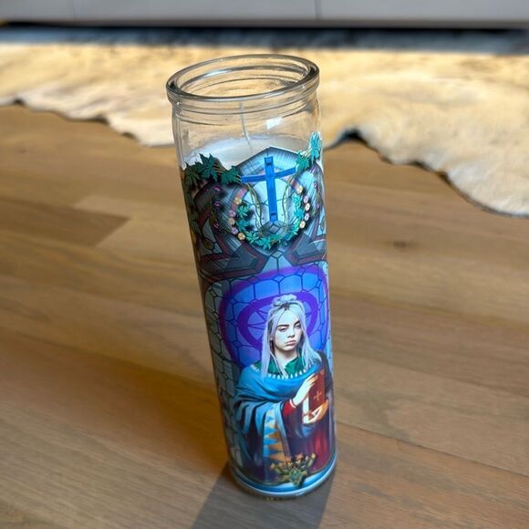 Billie Eilish Celebrity Devotional Prayer Candle NEW - Picture 1 of 4